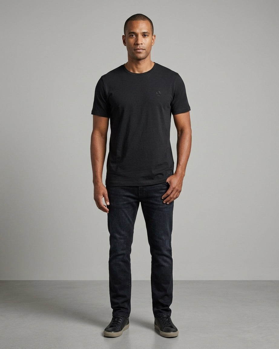 ESSENTIAL 02